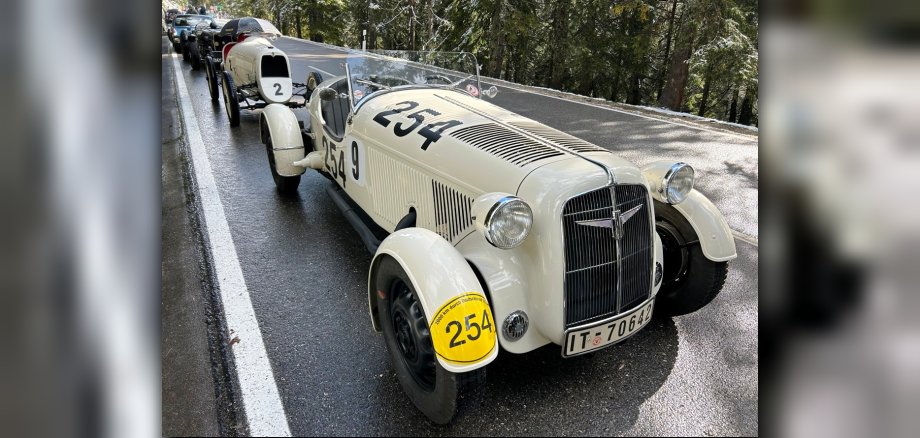 Eines der Highlights für die Besucher ist der Adler Trumpf AV Rennsport 2 Liter aus dem Jahr 1933, der beim Großen Preis von Deutschland 1936 auf dem Nürburgring den 2. Platz in der Sportwagenklasse belegte. 