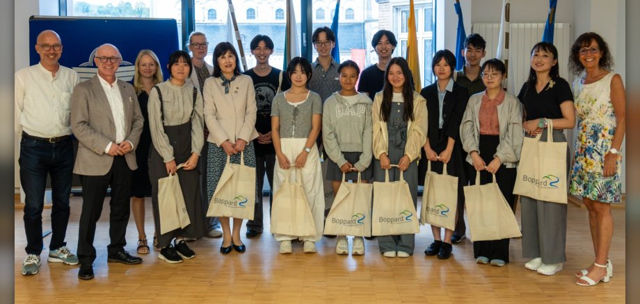 Die 19. Jugenddelegation aus der japanischen Partnerstadt Ome wurde am 17. August 2026 in der Stadthalle begrüßt. Die 19. Jugenddelegation aus der japanischen Partnerstadt Ome wurde am 17. August 2026 in der Stadthalle begrüßt.