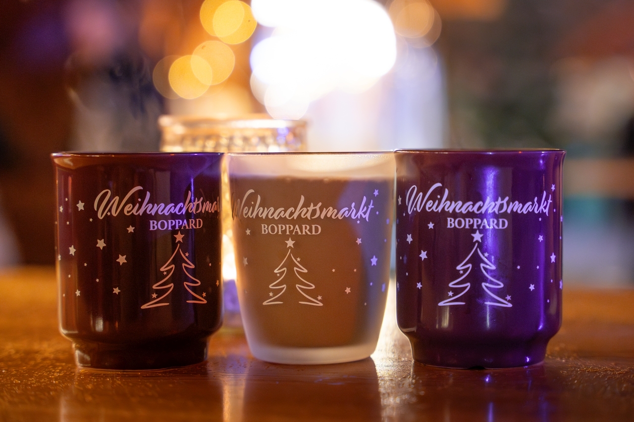 Der Duft von Glühwein, gebrannten Mandeln und anderen Köstlichkeiten stimmt auf dem Bopparder Weihnachtsmarkt auf die Weihnachtszeit ein.