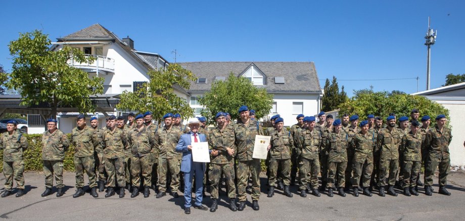 Mit einem feierlichen Appell ist am vergangenen Donnerstag, 13. August 2026, die Patenschaft zwischen der Stadt Boppard und der 9. Kompanie des Sanitätsregiments 2 offiziell besiegelt worden. Mit einem feierlichen Appell ist am vergangenen Donnerstag, 13. August 2026, die Patenschaft zwischen der Stadt Boppard und der 9. Kompanie des Sanitätsregiments 2 offiziell besiegelt worden.