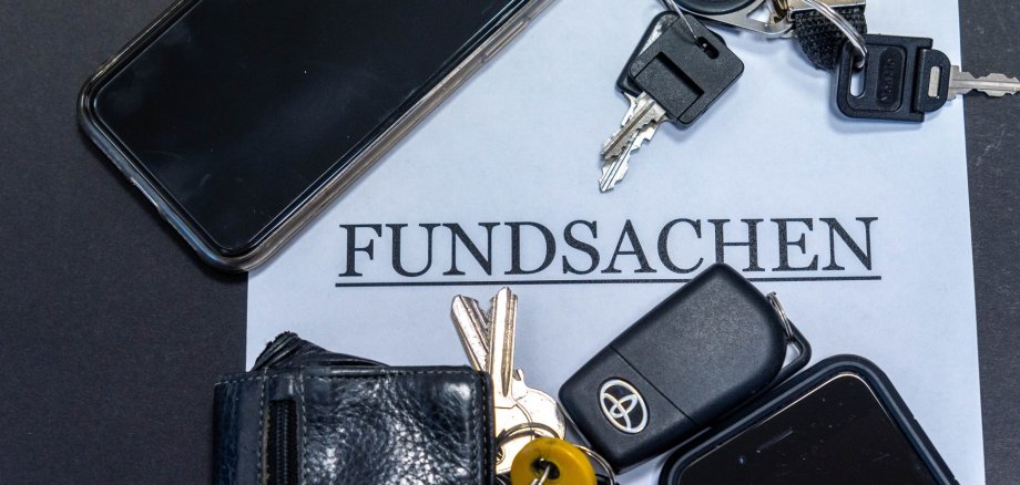 Wer einen Gegenstand verloren oder gefunden hat, kann sich bei der Stadt Boppard an das Fundbüro wenden. Bei unserem Foto handelt es sich um ein Symbolbild.