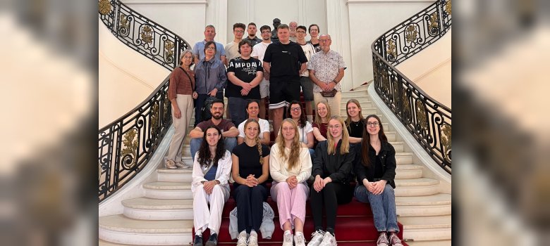 Jugenddelegation und Freundinnen und Freunde aus Arroio do Meio in Porto Alegre im Piratini Palast (Sitz der Regierung des Bundesstaates Rio Grande do Suł).