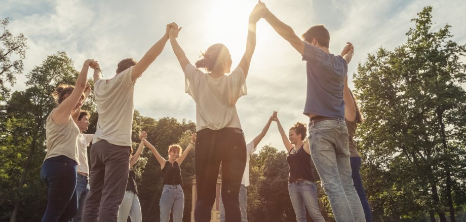 Interessierte Vereine und Verbände werden gebeten, sich rechtzeitig mit ihren Anträgen an die Stadt Boppard zu wenden.