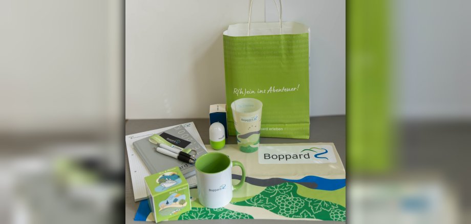 Die Stadt Boppard hat ein neues Merchandising-Paket zusammengestellt. Ab sofort ist es in der Tourist Information erhältlich