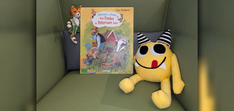 Im Mittelpunkt der nächsten Vorlesestunde in der Stadtbibliothek Boppard steht die beliebte Geschichte „Wie Findus zu Pettersson kam“.