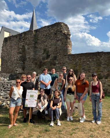 Eine Stadtführung durch das historische Boppard mit dem Römerkastell vermittelte erste Eindrücke von der Gastgeberstadt. Eine Stadtführung durch das historische Boppard mit dem Römerkastell vermittelte erste Eindrücke von der Gastgeberstadt.