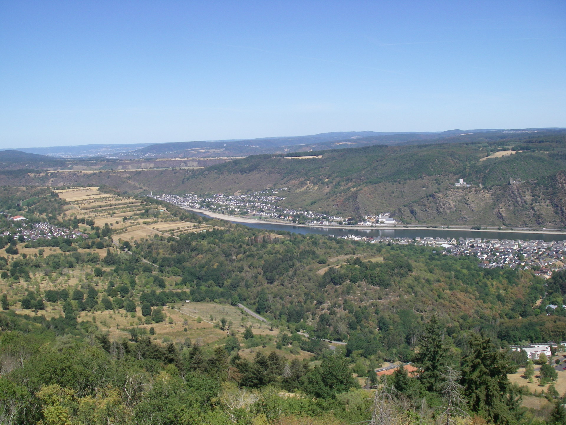 Wer den Turm Fünfseenblick an der gleichnamigen Traumschleife hinaufsteigt, wird mit einem einmaligen Blick belohnt. 