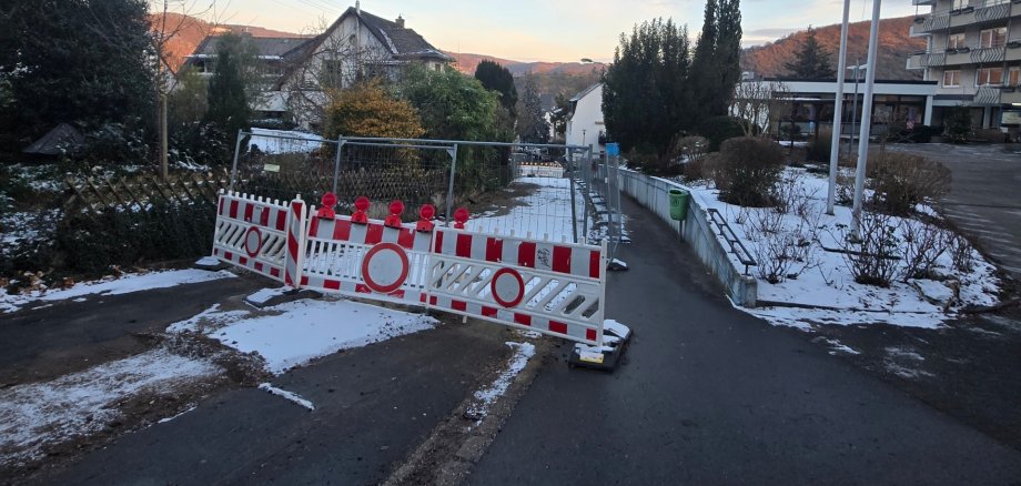 Die zur Sicherstellung der Wasserversorgung notwendigen Arbeiten an der beschädigten Transportleitung konnten bereits erfolgreich abgeschlossen werden. Die zur Sicherstellung der Wasserversorgung notwendigen Arbeiten an der beschädigten Transportleitung konnten bereits erfolgreich abgeschlossen werden.