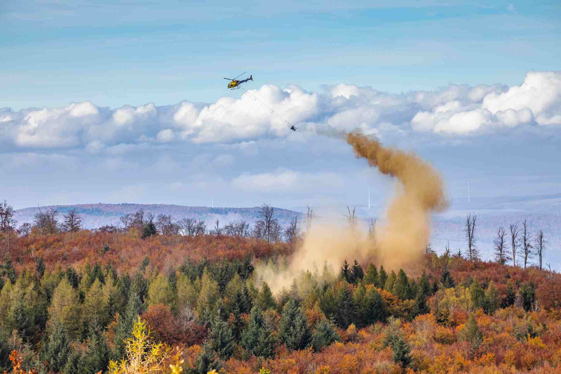 Im Bereich des Forstamtes Boppard wird seit dem 19. Oktober 2026 eine Bodenschutzkalkung per Hubschrauber durchgeführt. Beflogen wird der Stadtwald Boppard einschließlich der angrenzenden Ortsbezirke.