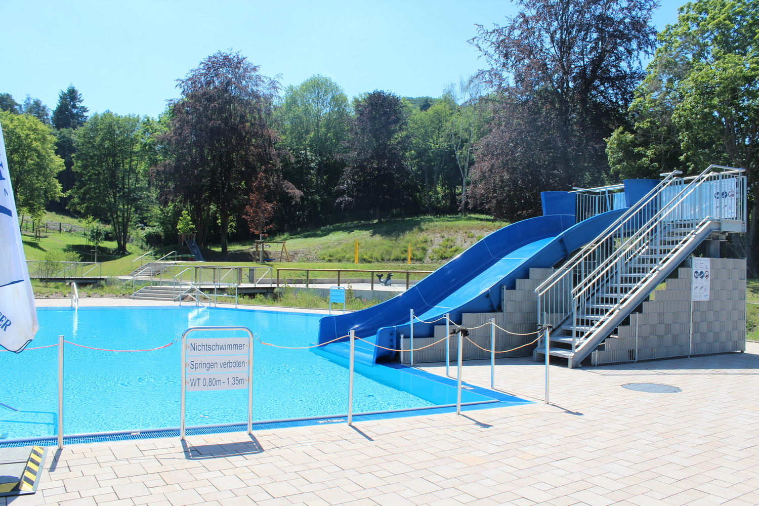 Nichtschwimmerbecken