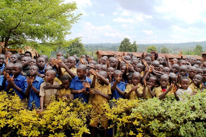 Nyabitekeri Schulkinder