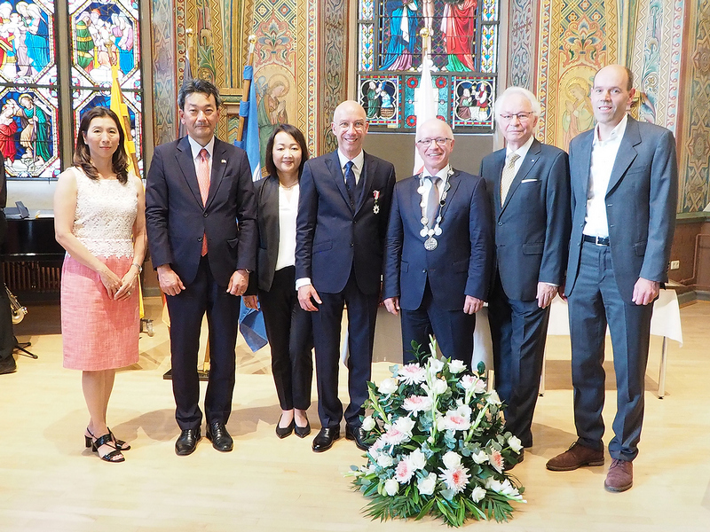 Alfred Roos mit hohem japanischen Orden ausgezeichnet