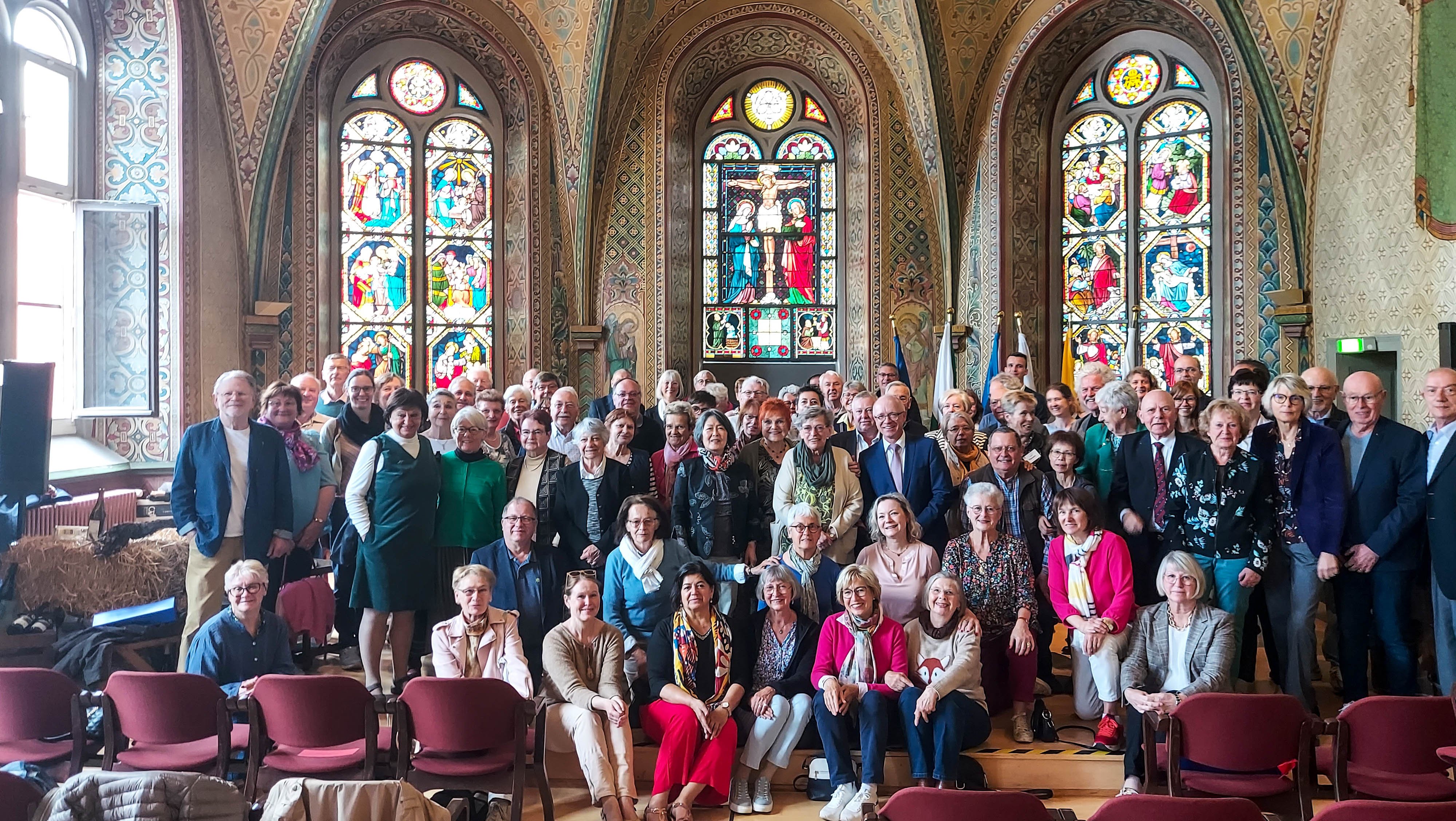 Beim Empfang in der Bundesakademie Boppard waren zahlreiche Gäste aus Amboise und Boppard anwesend. 