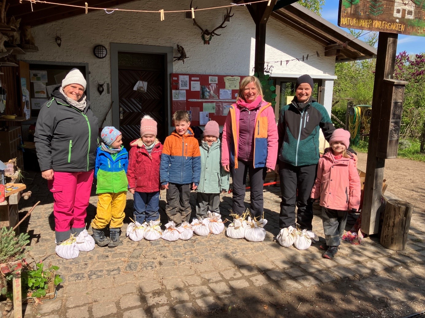 Eine Reise in die faszinierende Welt des Mittelalters unternahmen die „Füchse“ der naturnahen Kindertagesstätte „Winkelholzbande“ in Boppard-Oppenhausen.