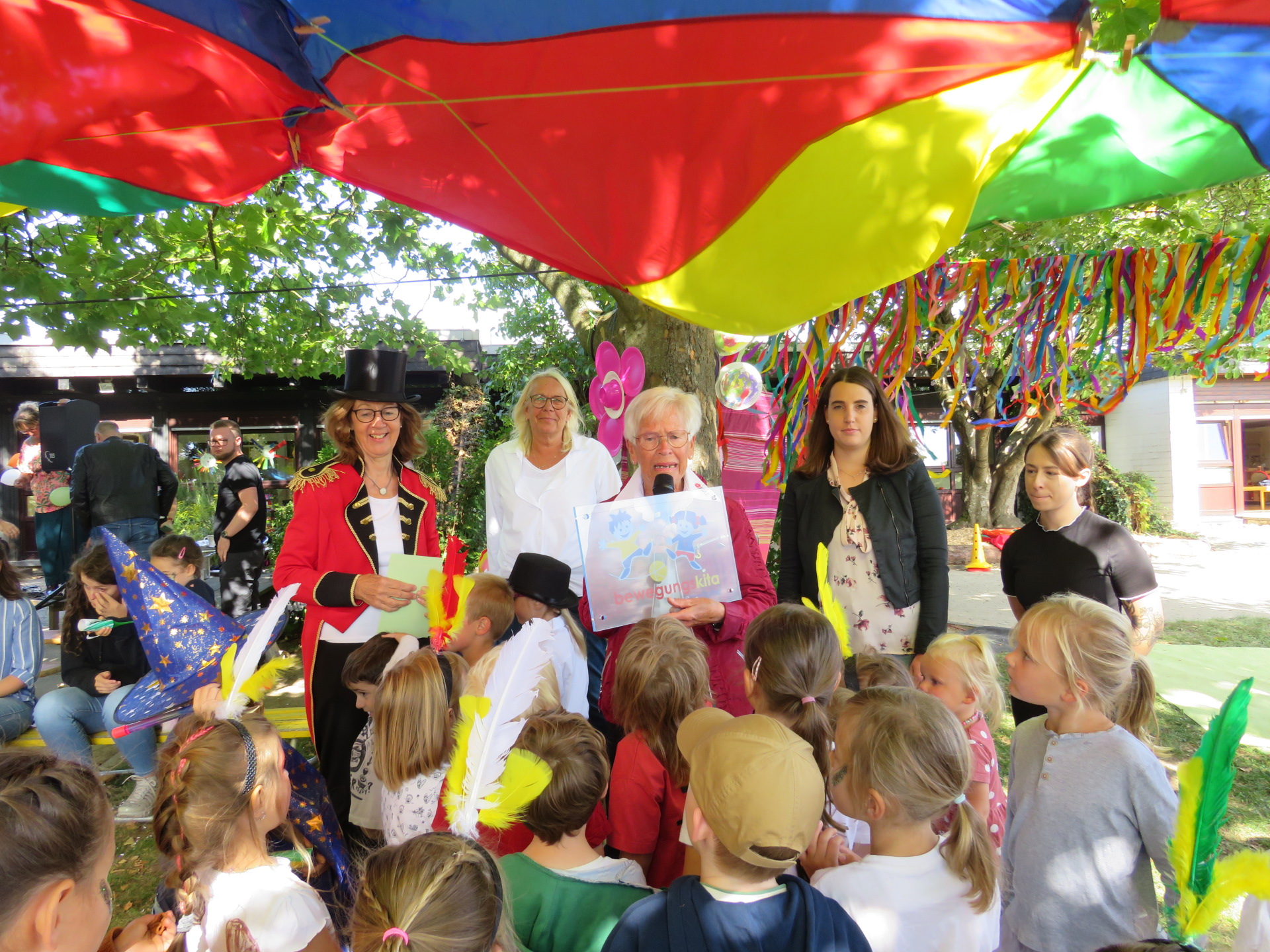 Die Kita „Abenteuerland“ wurde am 30. August 2025 als Bewegungskita zertifiziert. 