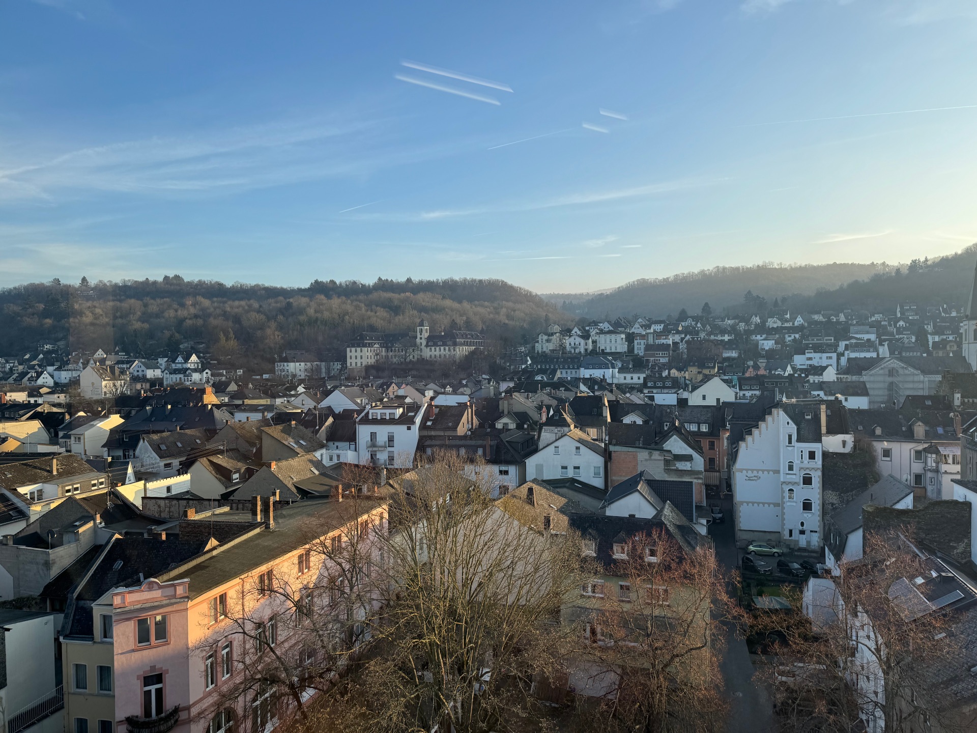 Wie wird in Zukunft das Thema Mobilität in Boppard gestaltet? Damit wird sich am 19. Mai 2025 ein Bürger-Workshop befassen. Die Themen reichen von Verkehr und Parkraum über Fuß- und Radverkehr bis hin zum Öffentlichen Nahverkehr. 