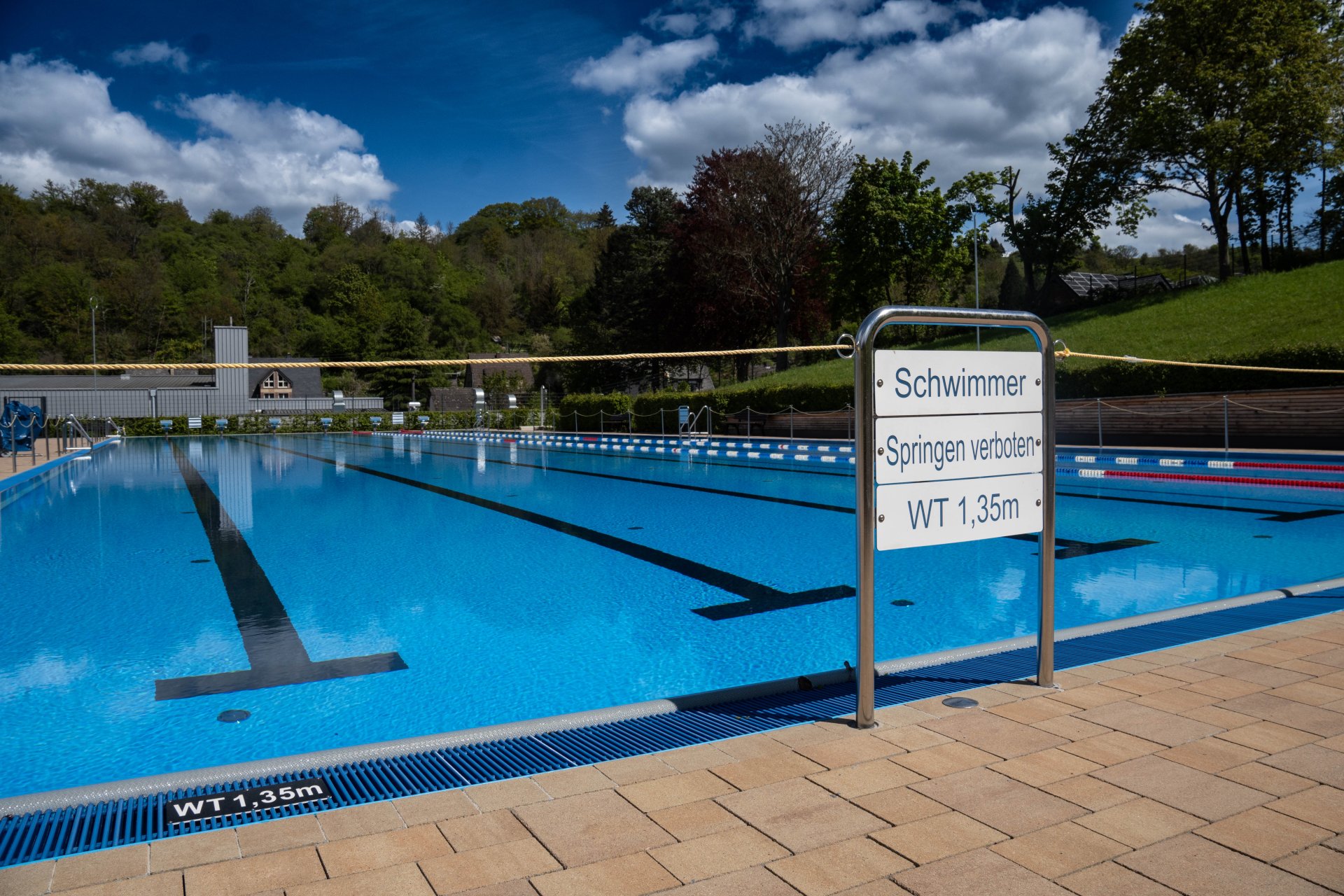 Das Thermalfreibad in Boppard bietet in diesem Sommer erstmals Schwimmkurse für Kinder ab 5 Jahren an. 