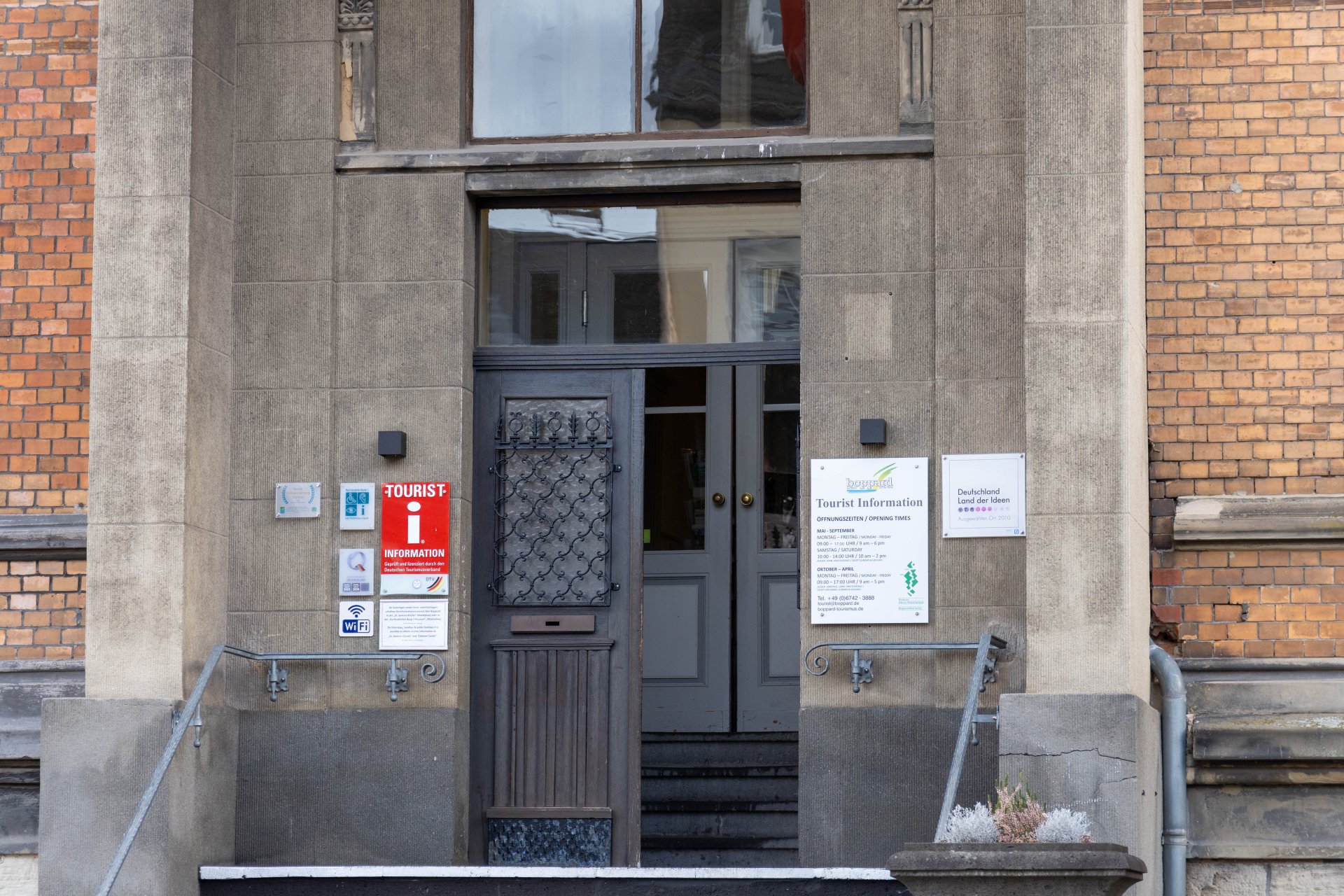 Wegen der Umbauarbeiten ist die Tourist Information von Montag, 17. November, bis einschließlich Freitag, 21. November 2025, für den Publikumsverkehr geschlossen.