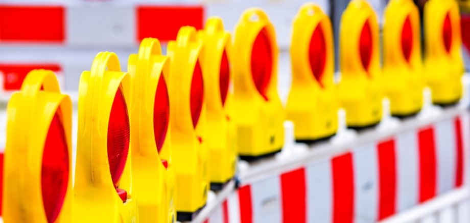Wegen Sanierungsarbeiten wird der Bahnübergang Boppard-Buchholz, Alte Römerstraße, von Montag, 13. Juli 2026, bis Montag, 20. Juli 2026, voll gesperrt. Wegen Sanierungsarbeiten am Bahnübergang in Boppard-Buchholz, Alte Römerstraße, wird der Bahnübergang von Montag, 13. Juli 2026, bis Montag, 20. Juli 2026, voll gesperrt.