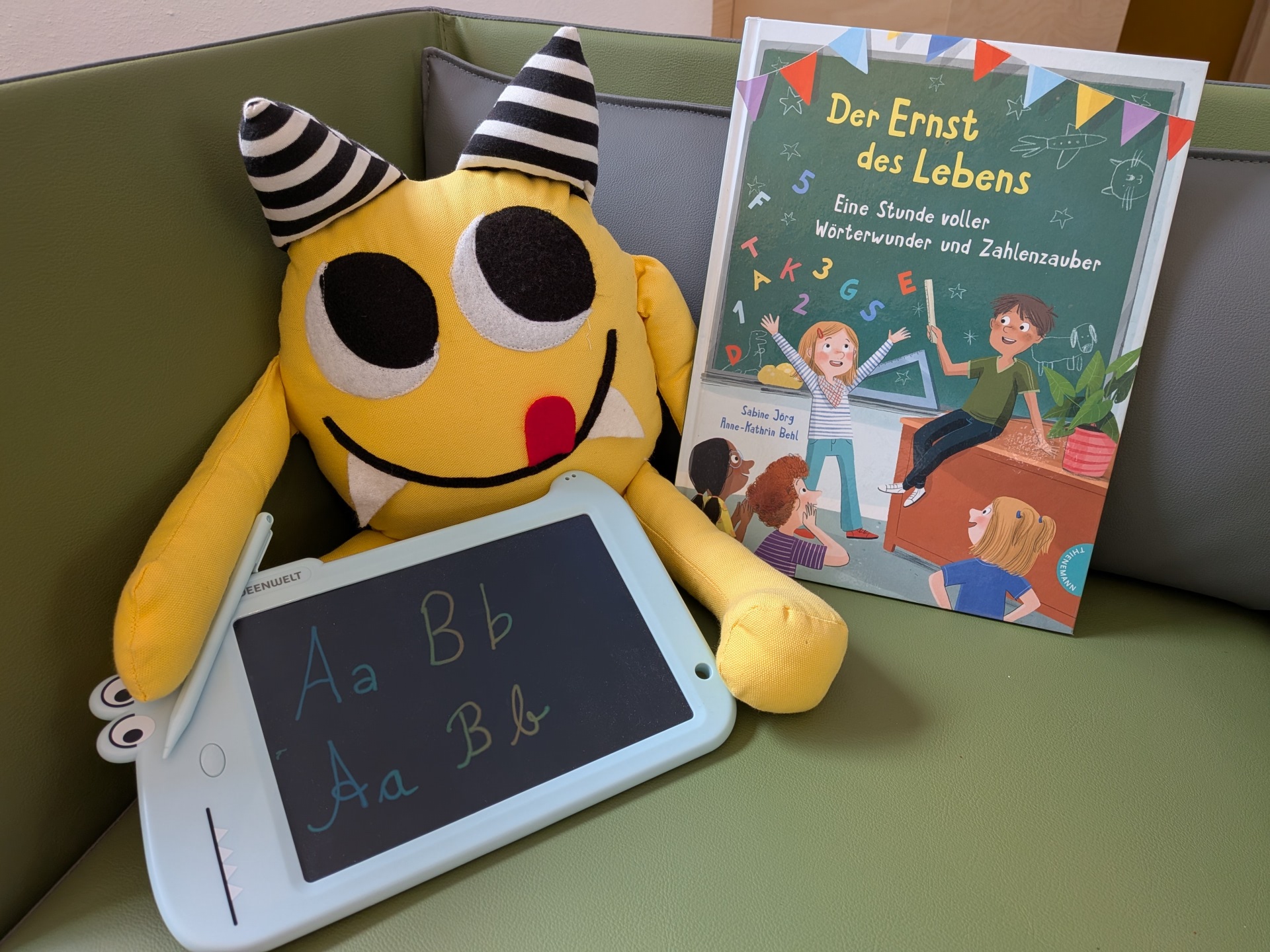 Zur Einstimmung auf die Einschulung veranstaltet die Stadtbibliothek Boppard am Donnerstag, 30. Juli 2026, ein vergnügliches Bilderbuchkino für Kinder von fünf bis sieben Jahre. 