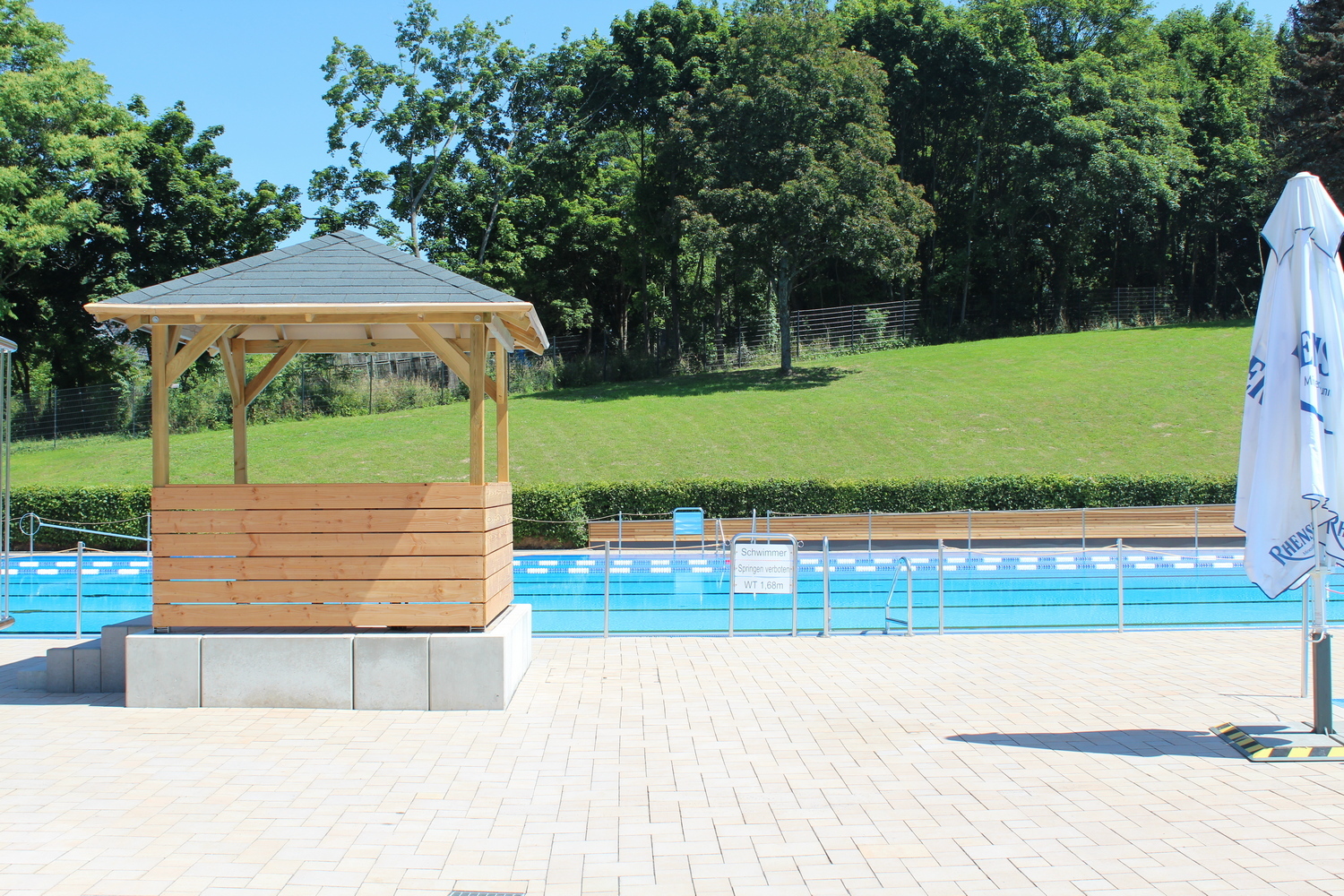Schwimmerbecken