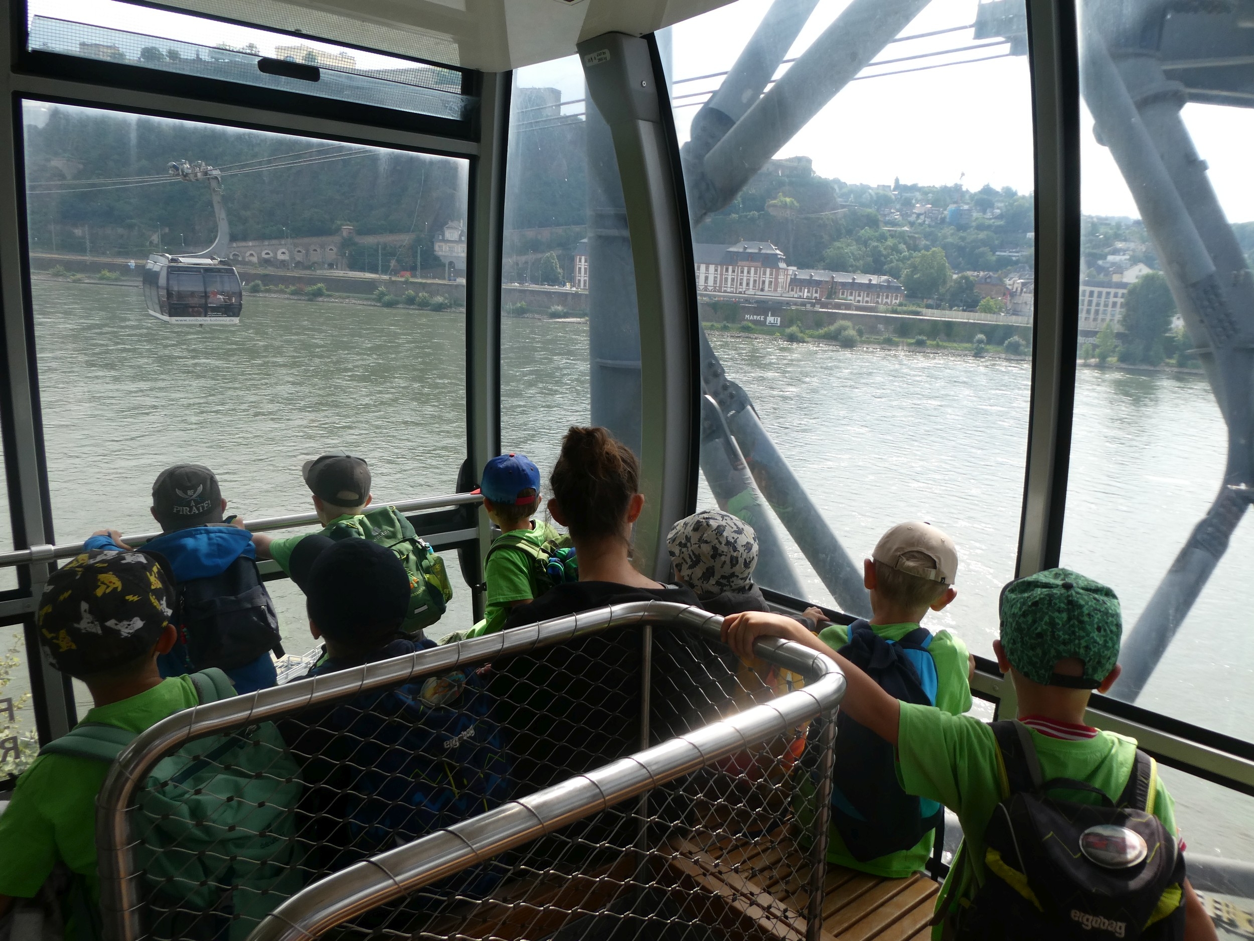 Die Abschlussfahrt führte die Vorschulkinder der Bewegungskita Weiler nach Koblenz. Natürlich stand auch eine Fahrt mit der Seilbahn auf dem Programm.