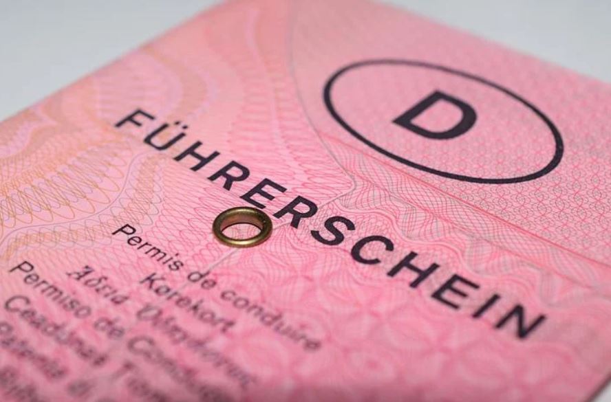 Führerschein.